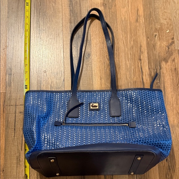 Dooney & Bourke Handbags - Dooney & Bourke Navy Textured Tote